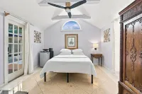The Independent Inn - Locally Owned - balkon