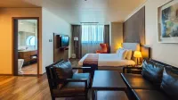 Hyunjin Tourist Hotel - Beach