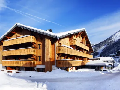 Le Grand Ermitage Hotels near Linga Ski Shop