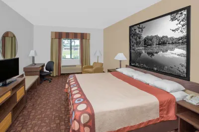Super 8 by Wyndham Three Rivers Hotels in Three Rivers