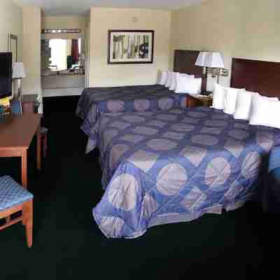 Travelodge by Wyndham Branson Rooms