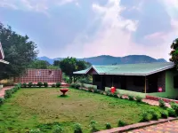 The Avi's Village Agrotourism Отели в г. Амбот
