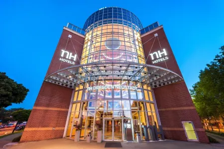 NH Dresden Neustadt Отели в г. Дрезден