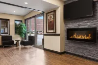 Days Inn & Suites by Wyndham Sault Ste. Marie on - Wifi