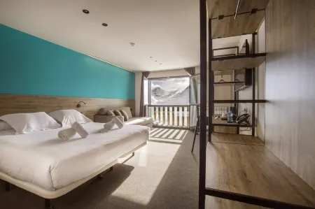 Pic Maià Mountain Hotel Отели в г. Encamp