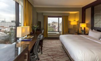 DoubleTree by Hilton Hotel Savannah Historic District