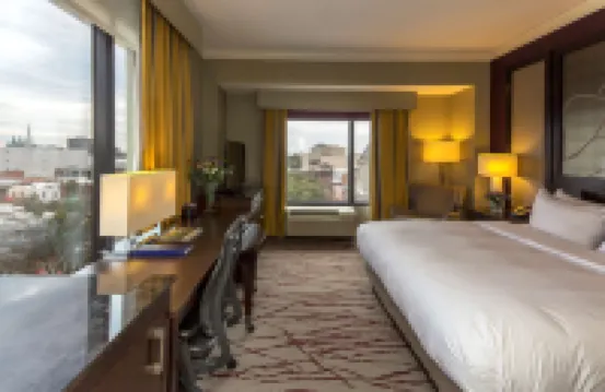 DoubleTree by Hilton Hotel Savannah Historic District Hotels near SCAD Museum of Art