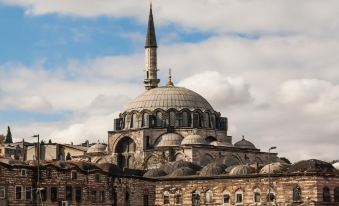 Mekke Hotel Istanbul