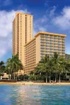 Alohilani Resort Waikiki Beach Hotel dekat Statue of Duke Kahanamoku