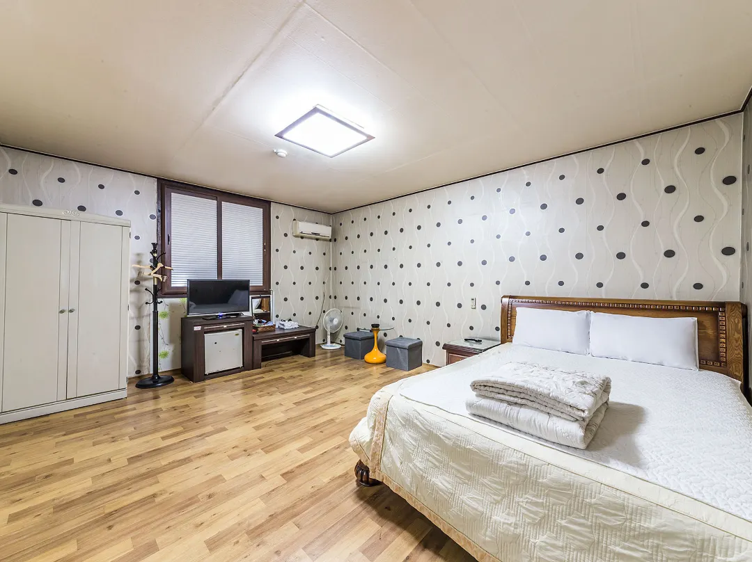 Wonju Cheongsaekjang Motel - 제천시