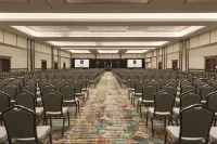 Embassy Suites by Hilton Orlando Lake Buena Vista South - 駐車場