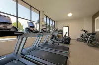 Embassy Suites by Hilton Tulsa I-44 - Phòng tập thể hình