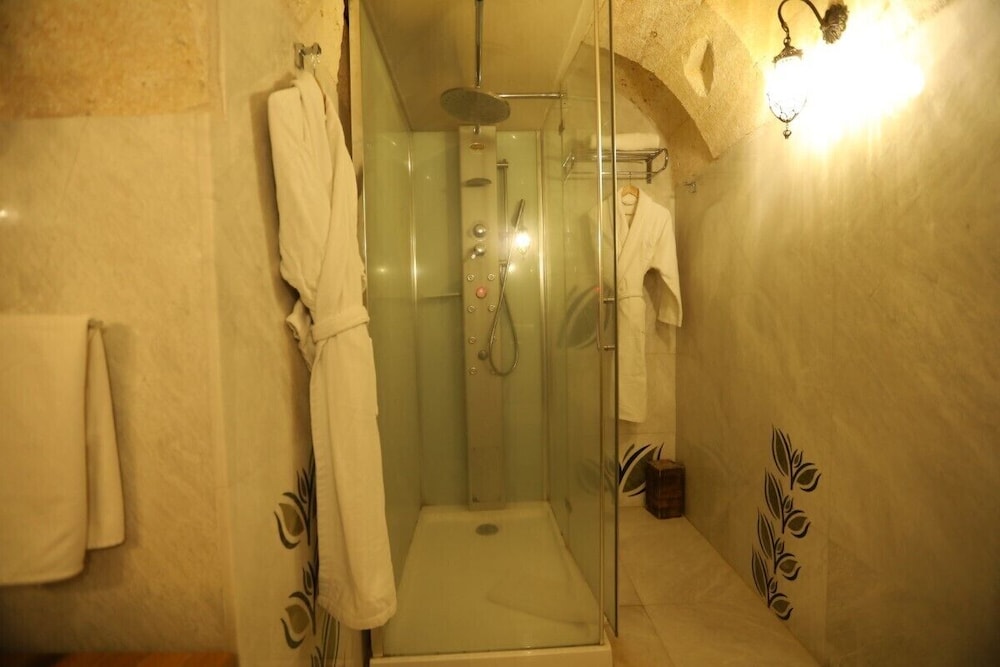 Anatelein Boutique Cave Hotel