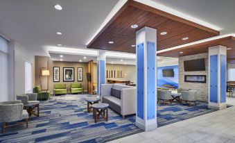 Holiday Inn Express & Suites Windsor East – Lakeshore, an IHG Hotel