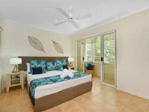 Cayman Villas Port Douglas