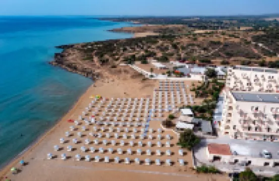 โรงแรมคลับเอโลโร