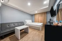 Changwon Yonghodong Yongji Hostel 昌原大學附近的飯店