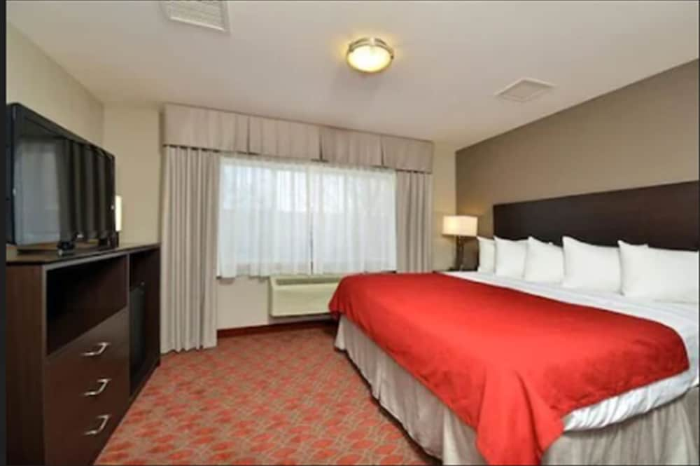 Best Western Plus Minneapolis-Northwest