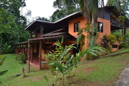 La Laguna del Lagarto Eco-Lodge