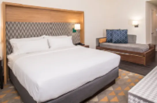 Holiday Inn JOPLIN by IHG Hotel di Joplin