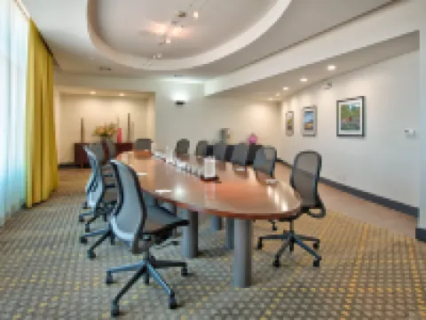 โรงแรม ฮอลิเดย์ อินน์ ดีเอฟดับเบิลยู เซาท์ บาย IHG โรงแรมในฟอร์ตเวิร์ธ