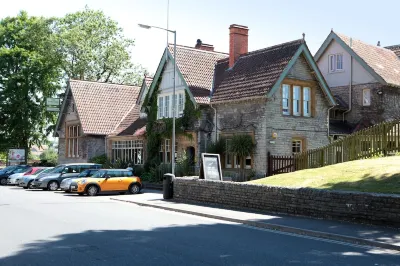 Bear Inn, Somerset by Marston's Inns Hotel di High Ham