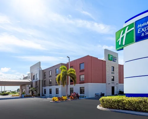 Holiday Inn Express & Suites Clewiston by IHG Hotels in Hendry County