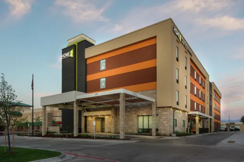 Home2 Suites by Hilton Fort Collins - Baarit