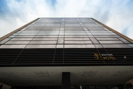 Reve Hotel Jeju Отели рядом с достопримечательностью «Драконный головный рок»