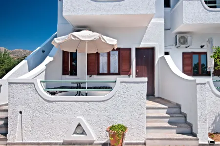 Apartments with Garden View, Creta, Ierapetra