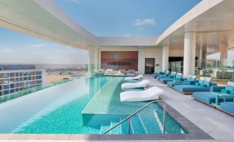 The WB Abu Dhabi Hotel, Curio Collection by Hilton
