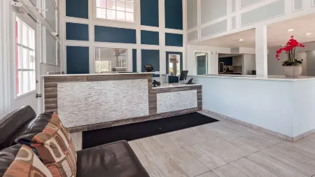 SureStay Hotel by Best Western Olathe Отели рядом с достопримечательностью «Парк Фриско Лейк»