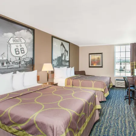 Super 8 by Wyndham Oklahoma City Отели рядом с достопримечательностью «Торговый центр "Кроссроудз"»