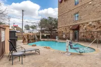Best Western Plus DFW Airport West Euless - Pools