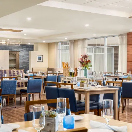 Wyndham Newport Hotel