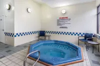 Comfort Inn SW Omaha I-80 - Hot Tub