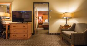 Best Western Plus Deer Park Hotel and Suites