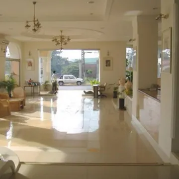 Seng Aroun Hotel Отели в г. Паксе