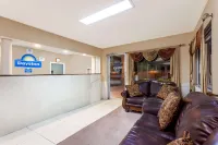 Days Inn by Wyndham Columbia Hotels in Saint Andrews