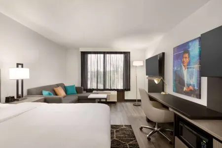 La Quinta Inn & Suites by Wyndham Dothan Отели в г. Дотан