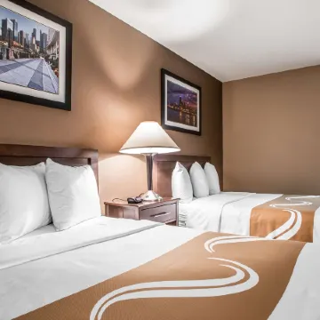 Quality Inn Elgin I-90