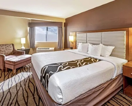 La Quinta Inn & Suites by Wyndham Butte ビュートのホテル