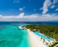 Amilla Maldives Hotels near Landaagiraavaru