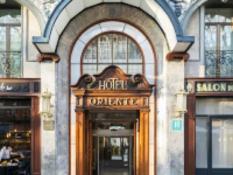 Oriente Atiram Hotels in der Nähe von Mercat de la Boqueria