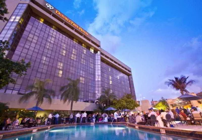 DoubleTree by Hilton Hotel Miami Airport & Convention Center Hotel dekat American Airlines Arena