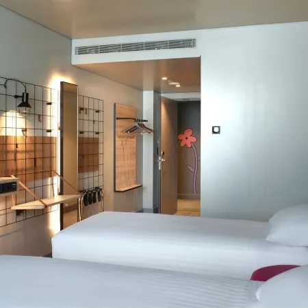 Moxy Athens City