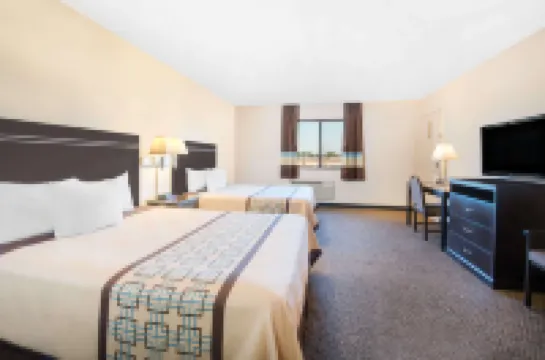 Days Inn by Wyndham Hobbs