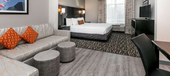 Wingate by Wyndham Dallas Love Field Hotels in Dallas