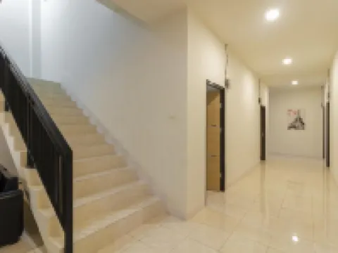 Hotel O Rappocini Near Rsia Paramount Hotel di Rappocini