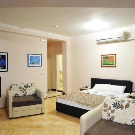 Garni Hotel Lotos